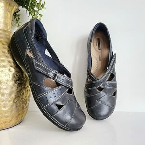 Clarks Women's Ashland Spin Q Slip-On Genuine Leather Mary Jane Loafer Size 11W